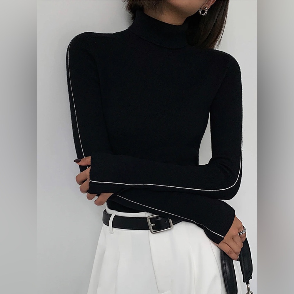 COMMENSE Contrast Piping Turtleneck Sweater - size Medium